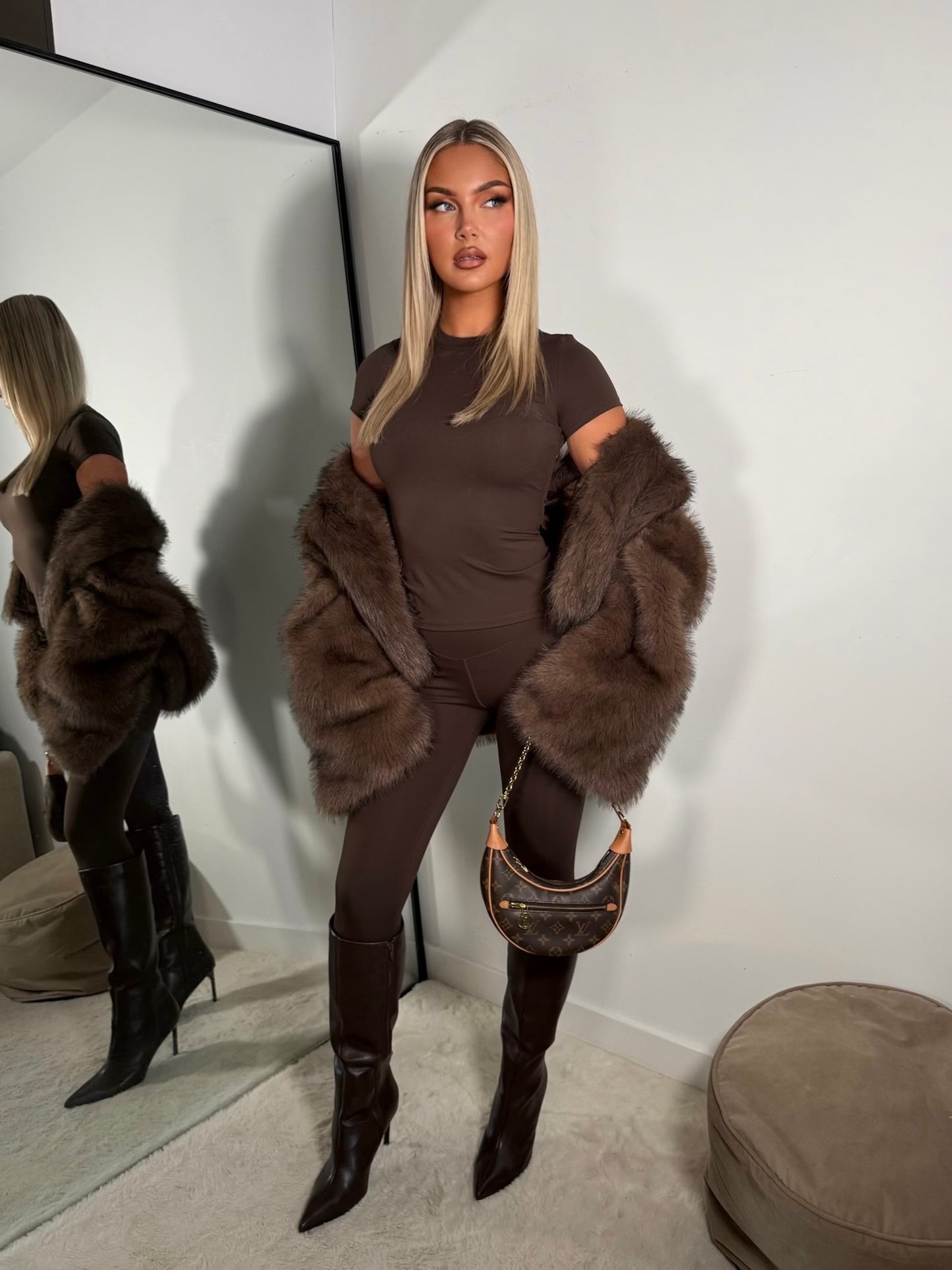 The ‘Aria’ Chocolate Brown Fur