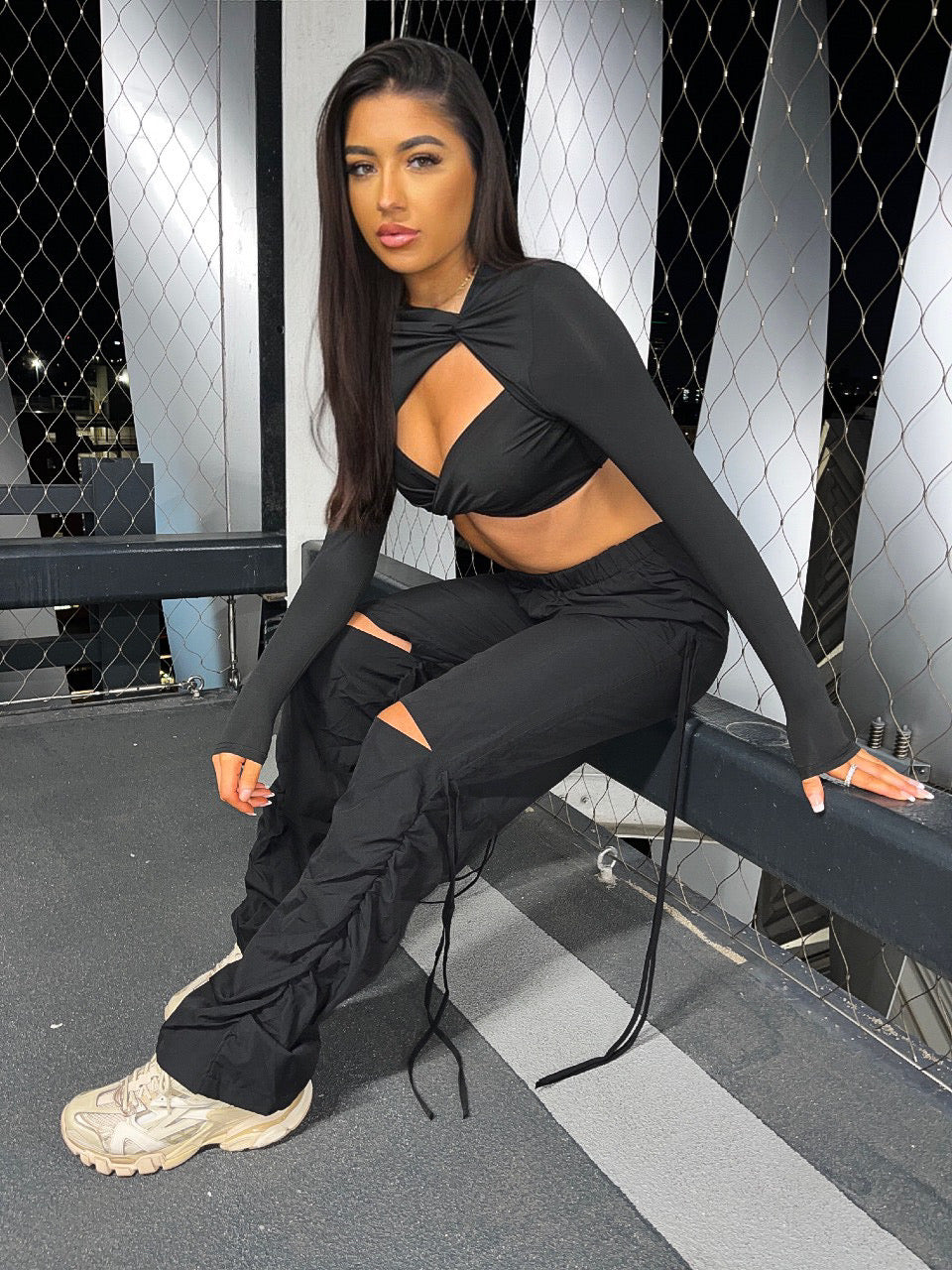 The ‘Ariana’ Black Cargos