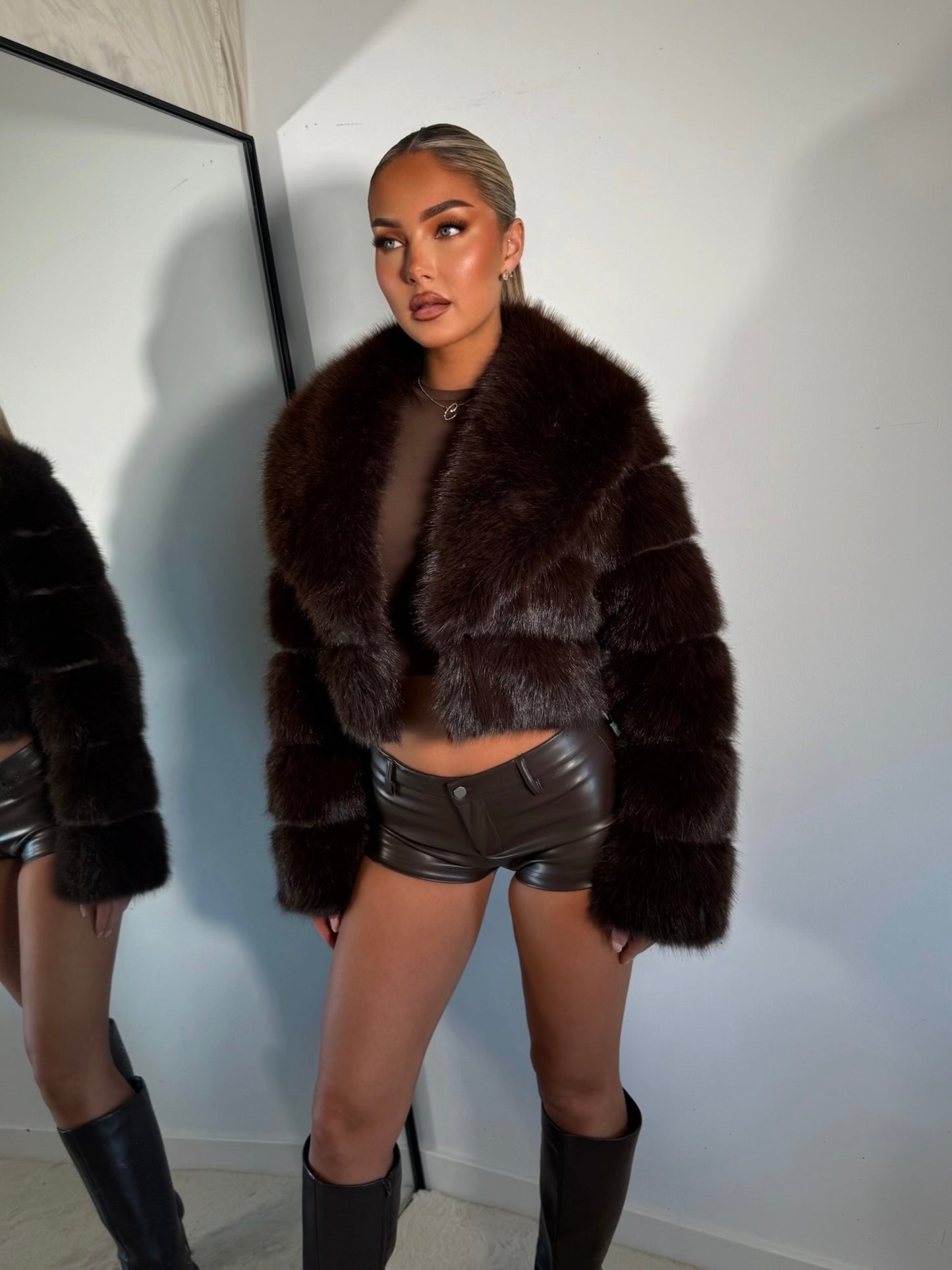The ‘Lavella’ Cropped Luxury Faux Fur Coat Espresso Brown