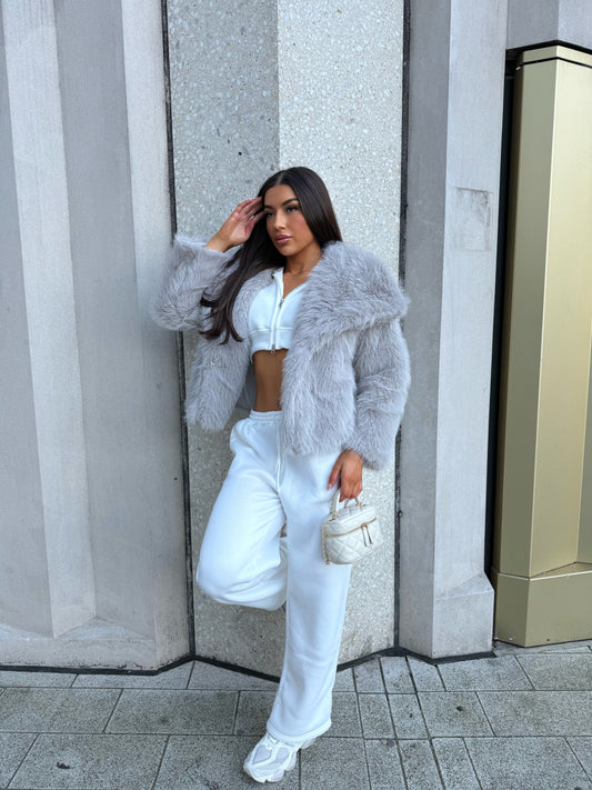 The ‘Vienna’ Luxury Faux Fur Coat Grey