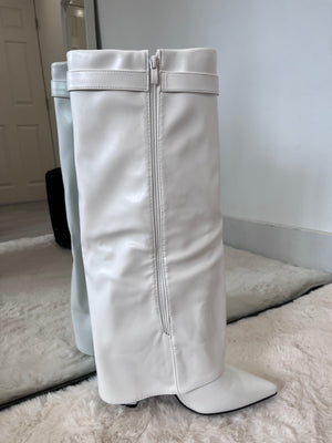 The ‘Gia’ White Knee High Boots