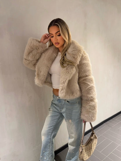 The ‘Lorena’ Luxury Faux Fur Coat Vanilla Cream