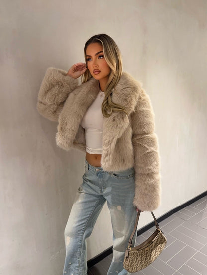 The ‘Lorena’ Luxury Faux Fur Coat Vanilla Cream