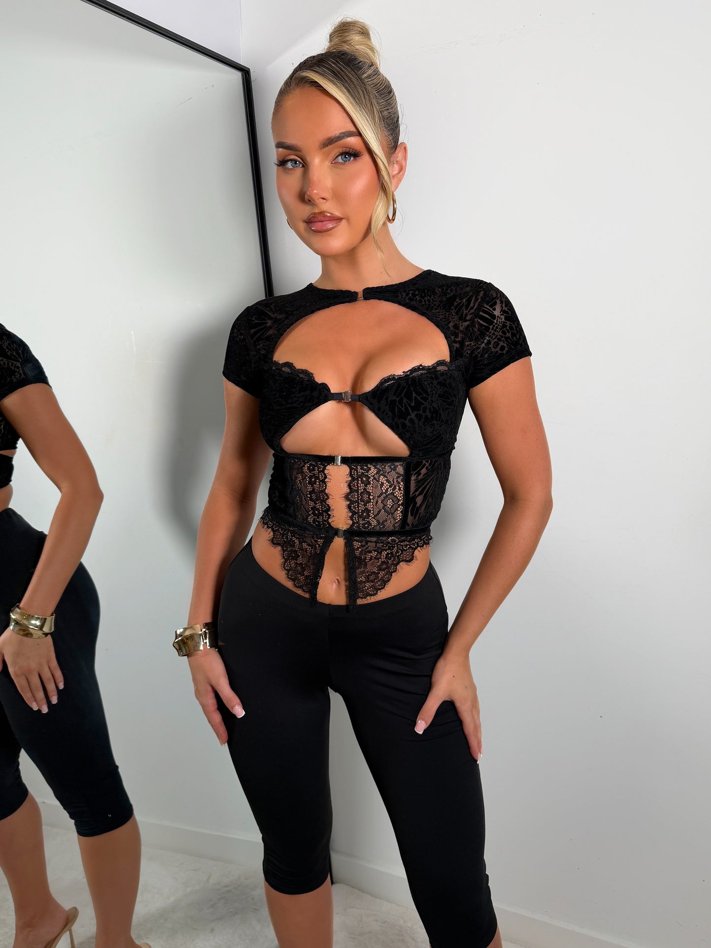 The ‘Temptation Lace’ Black Top