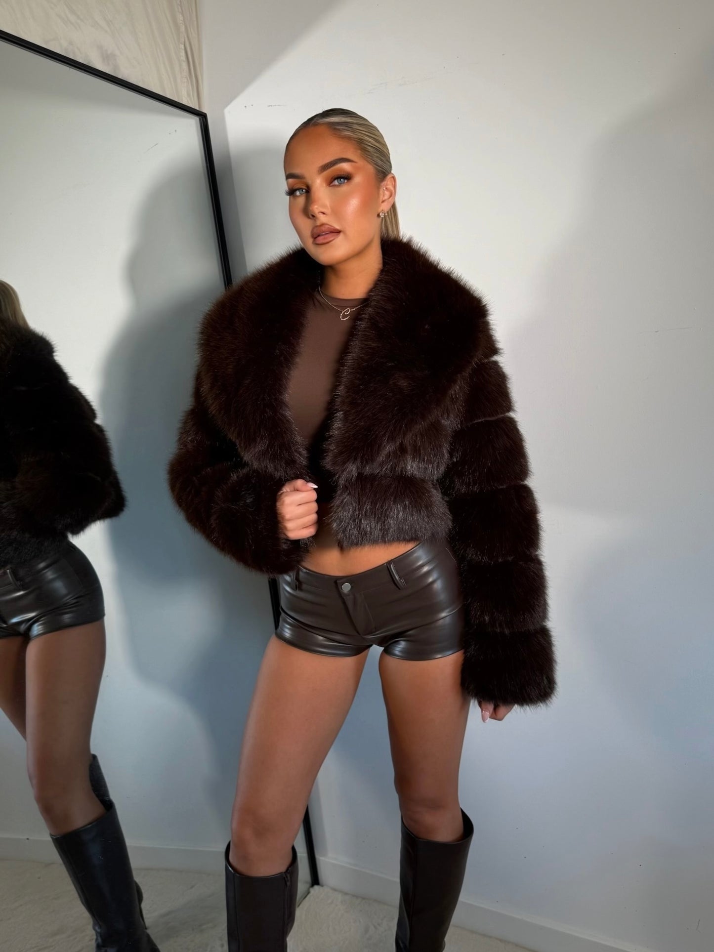 The ‘Lavella’ Cropped Luxury Faux Fur Coat Espresso Brown