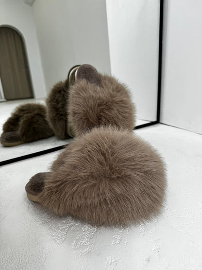 The ‘Nona’ Fluffy Slippers