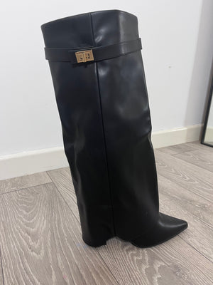 The ‘Gia’ Knee High Boots